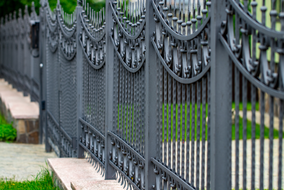 iron-fence-installation-deerfield-illinois